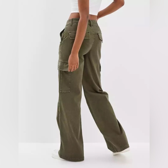 super high waisted cargo wide leg american eagle - Picture 2 of 3